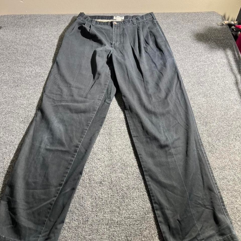 Roundtree & Yorke Mens 34x34 Gray Pleated Chino Pants 100% Cotton CasualTrousers